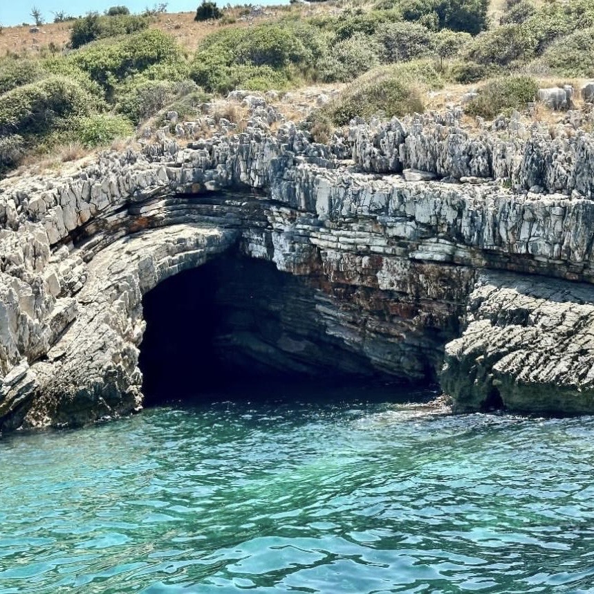 Daily Saranda boat trip